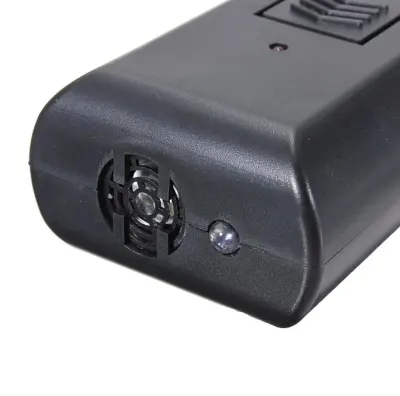 Ultrasonic dog repeller with LED indicator, black, up to 5 m, animal feed, products and services ad in Riga 5