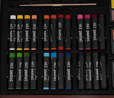 143-piece drawing set in a wooden case, accessories and supplies ad in Riga 6