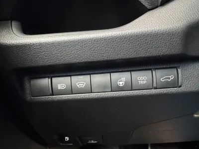 Pārdod Toyota RAV4, vieglie auto sludinājums Rīgā 15