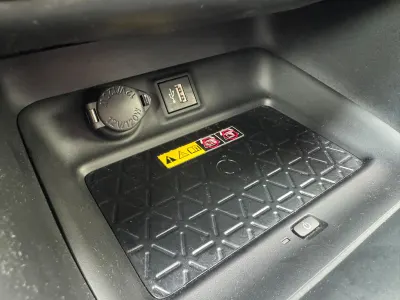 Pārdodu Toyota RAV4 Hibrīds, vieglie auto sludinājums Rīgā 13