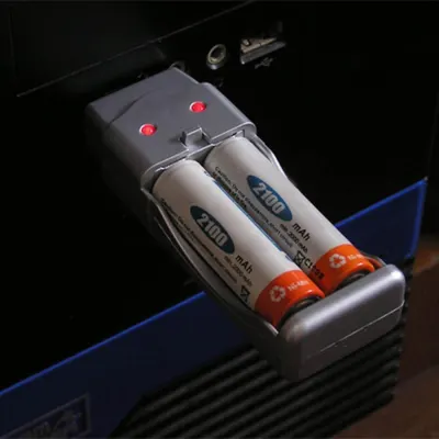 Usb lādētājs AA un aaa tipa baterijām, aksesuāri un viedierīces sludinājums Rīgā 1