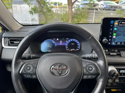 Pārdod Toyota RAV4, vieglie auto sludinājums Rīgā 9