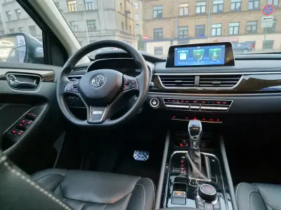DFSK Fengon 580 INTELLIGENT — 7 мест, 1,5 Turbo, 146 ZS, 620 км, легковые автомобили ad в Центре Риги 16
