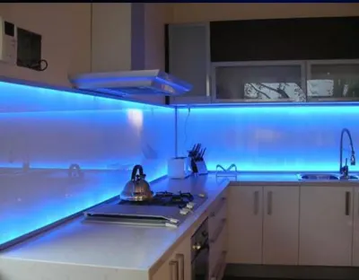 Светодиодная лента RGB 5050 SMD, 5 м: влагостойкая + комплектующие, мебель и интерьер, освещение ad в Риге 9