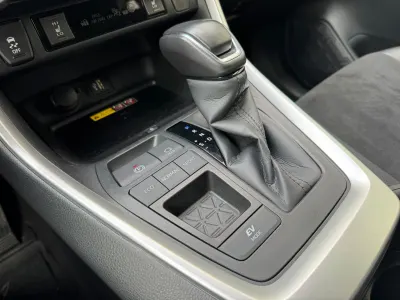 Pārdodu Toyota RAV4 Hibrīds, vieglie auto sludinājums Rīgā 12