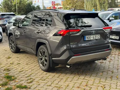 Pārdod Toyota RAV4, vieglie auto sludinājums Rīgā 3