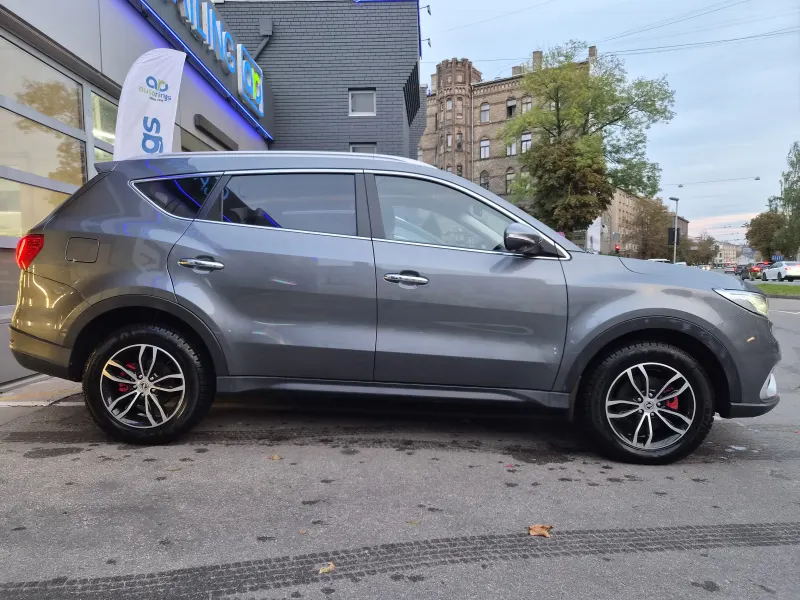DFSK Fengon 580 INTELLIGENT — 7 мест, 1,5 Turbo, 146 ZS, 620 км, легковые автомобили ad в Центре Риги 1